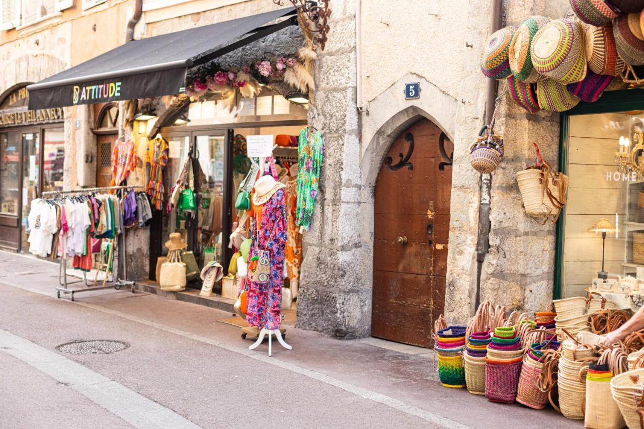 Апартаменты Le Philosophe - Flat In The Heart Of Annecy'S Old Town Экстерьер фото